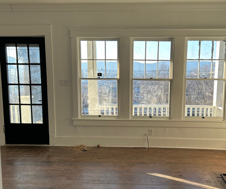 Living room view of Chattanooga TN from 1818 Old Ringgold Road 3 Windows